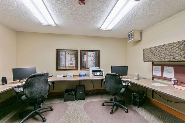 5650 Boone Avenue N 408, New Hope, MN 55428