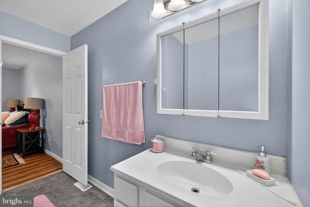 140 MORGAN ST., Inwood, WV 25428