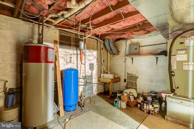 168 CAROL DR, Washington Boro, PA 17582