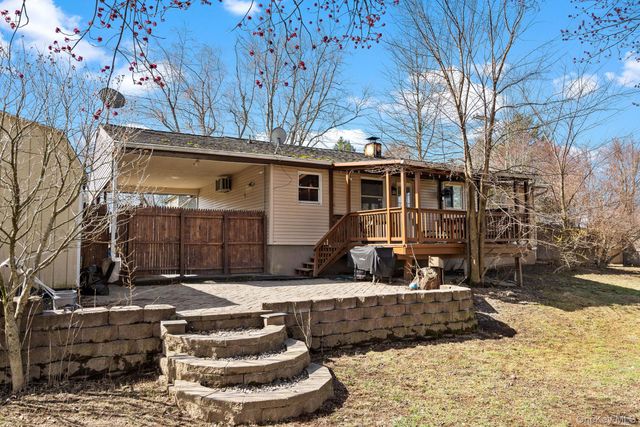 2 Northern Avenue, Walden, NY 12586