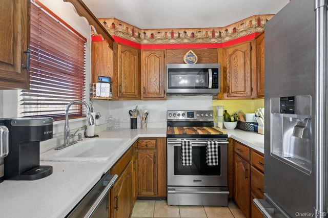 2 Northern Avenue, Walden, NY 12586