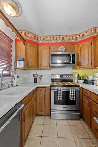 2 Northern Avenue, Walden, NY 12586