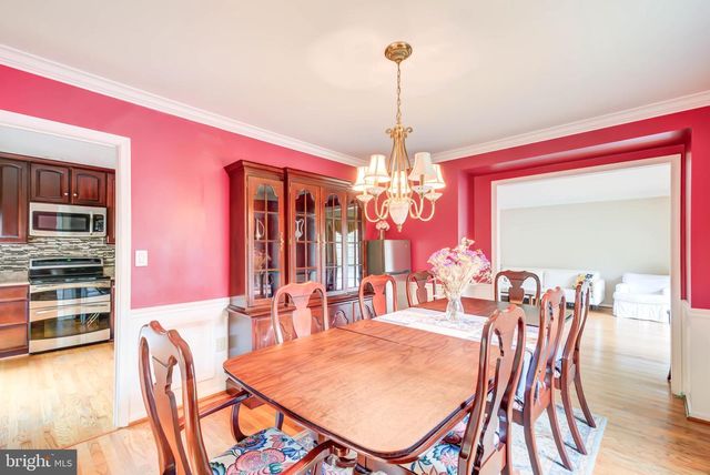 2329 S ROLFE ST, Arlington, VA 22202