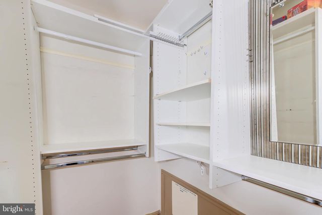 2329 S ROLFE ST, Arlington, VA 22202