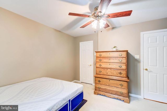 2329 S ROLFE ST, Arlington, VA 22202