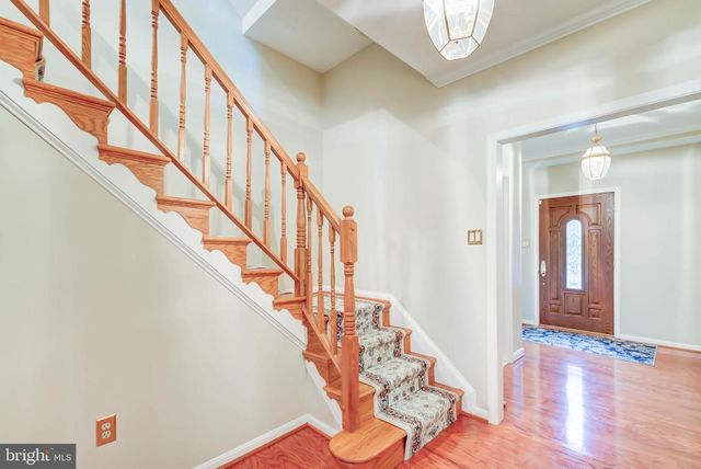 2329 S ROLFE ST, Arlington, VA 22202