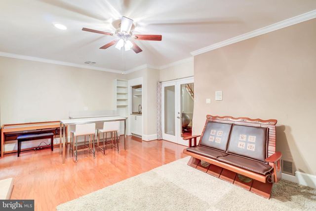 2329 S ROLFE ST, Arlington, VA 22202