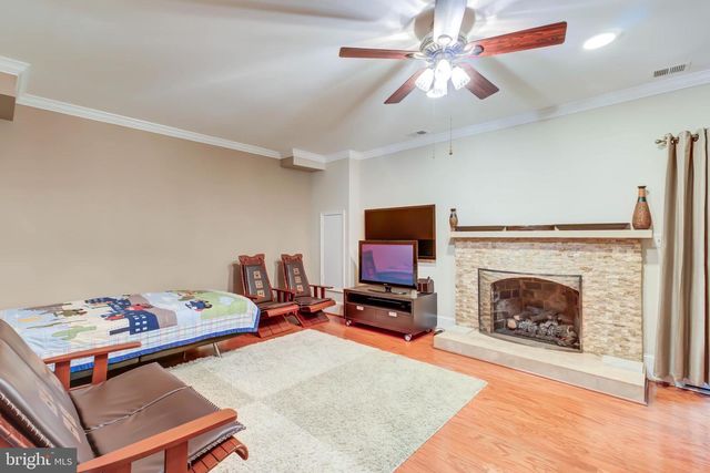 2329 S ROLFE ST, Arlington, VA 22202