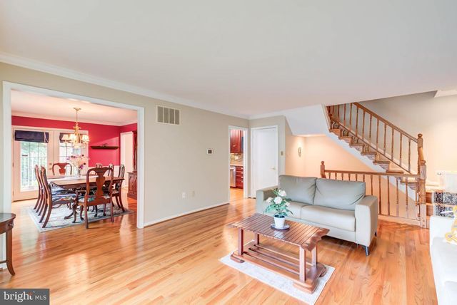 2329 S ROLFE ST, Arlington, VA 22202