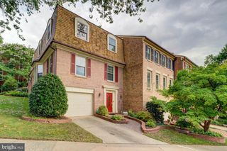2329 S ROLFE ST, Arlington, VA 22202