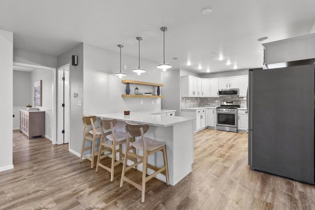 1200 Red Cedar COURT, Onalaska, WI 54650