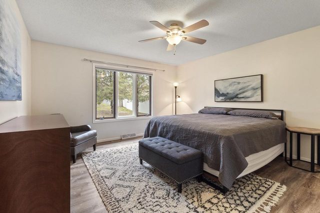 1200 Red Cedar COURT, Onalaska, WI 54650