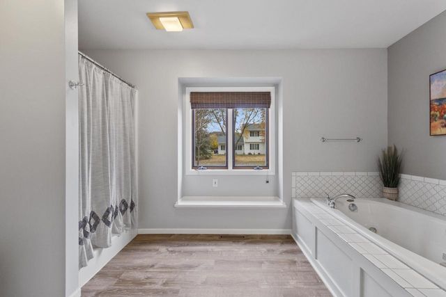 1200 Red Cedar COURT, Onalaska, WI 54650