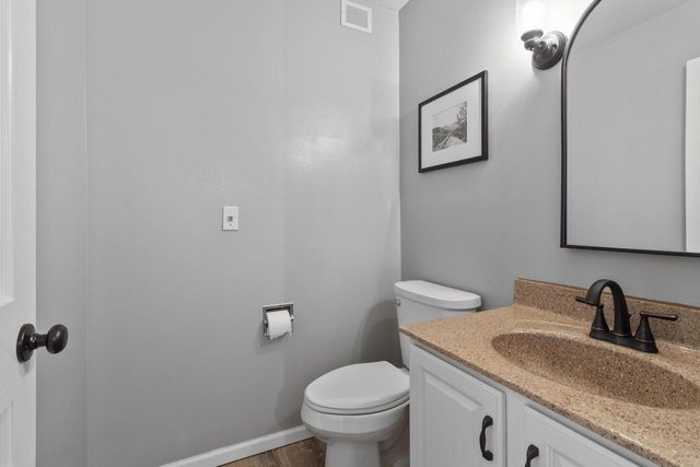 1200 Red Cedar COURT, Onalaska, WI 54650