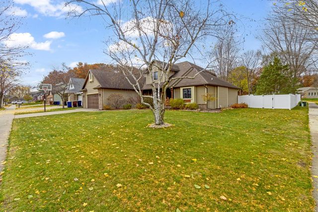 1200 Red Cedar COURT, Onalaska, WI 54650