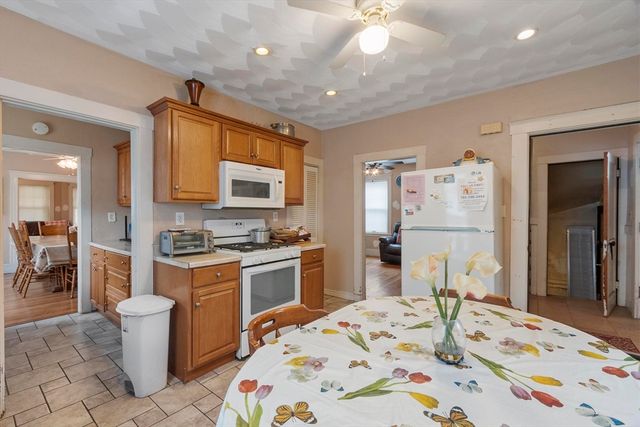 191 Eastern Ave, Lynn, MA 01902