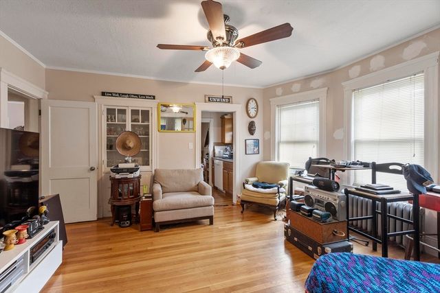 191 Eastern Ave, Lynn, MA 01902