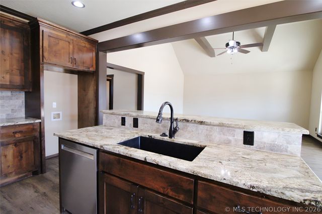 33026 E 146th Street S, Coweta, OK 74429