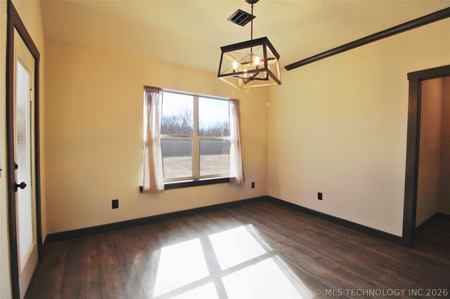 33026 E 146th Street S, Coweta, OK 74429