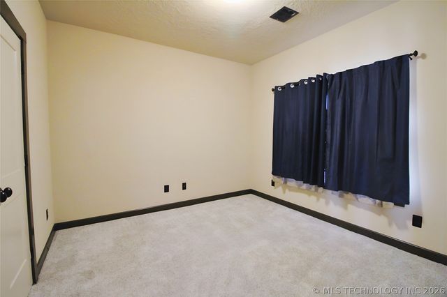 33026 E 146th Street S, Coweta, OK 74429