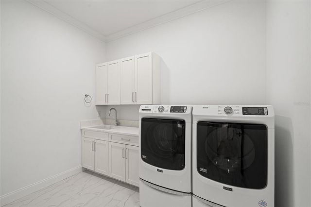 4202 W WOODMERE ROAD, Tampa, FL 33609