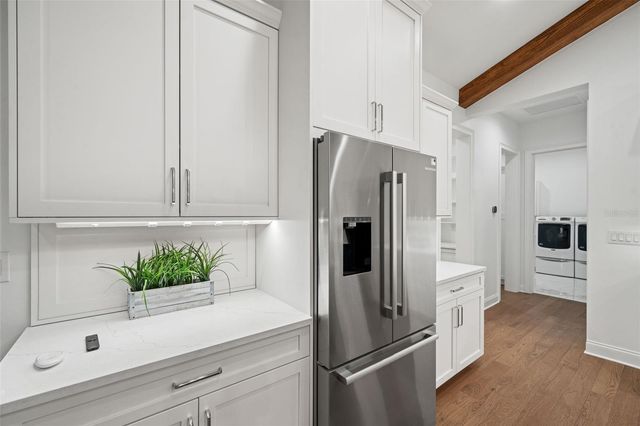 4202 W WOODMERE ROAD, Tampa, FL 33609