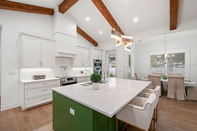 4202 W WOODMERE ROAD, Tampa, FL 33609