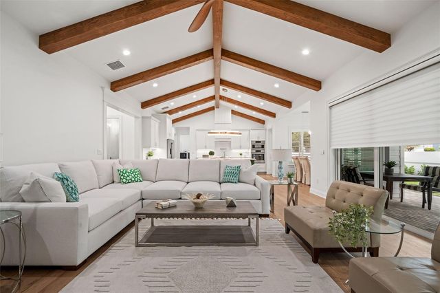 4202 W WOODMERE ROAD, Tampa, FL 33609