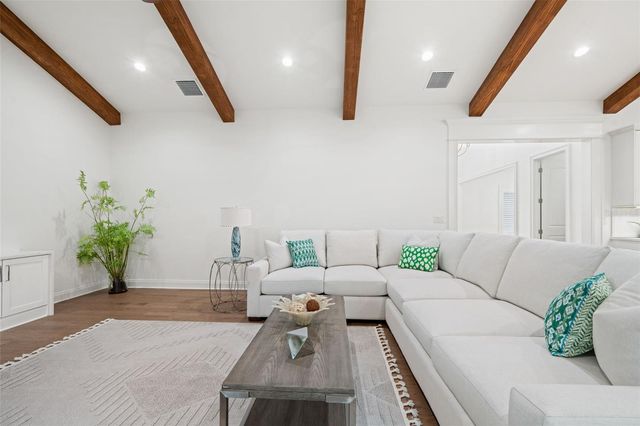 4202 W WOODMERE ROAD, Tampa, FL 33609