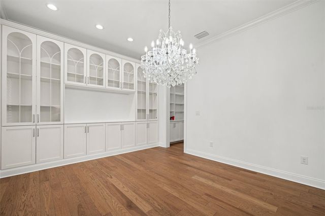 4202 W WOODMERE ROAD, Tampa, FL 33609