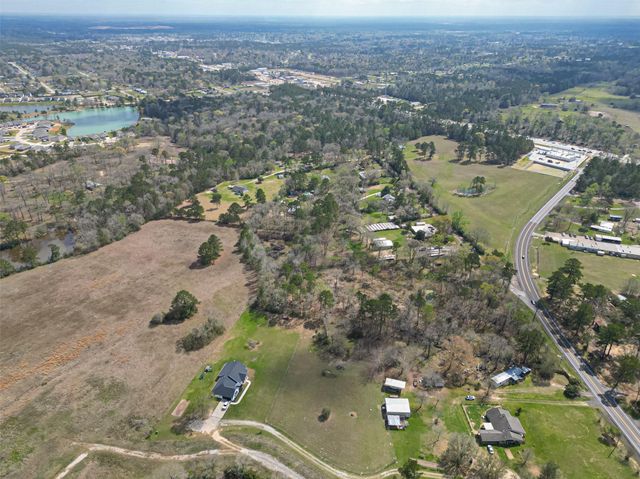 1004 Kelley Road, Conroe, TX 77303