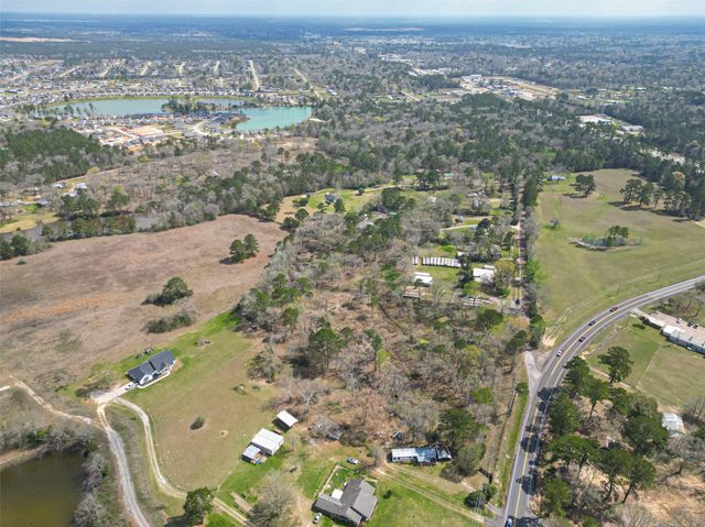 1004 Kelley Road, Conroe, TX 77303