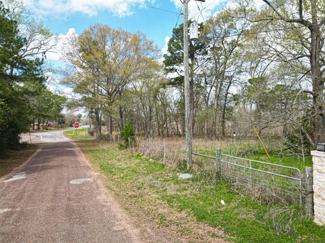 1004 Kelley Road, Conroe, TX 77303