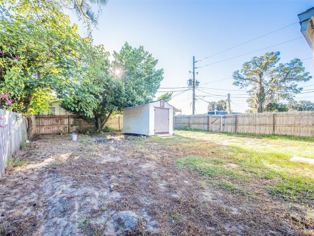 1215 MORIN STREET, Eustis, FL 32726