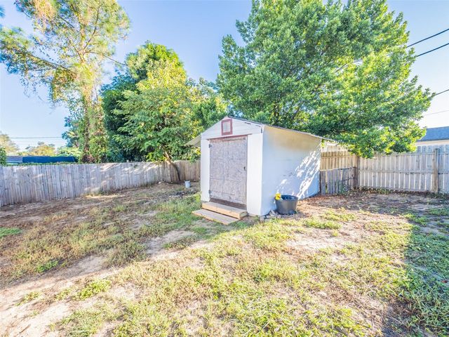 1215 MORIN STREET, Eustis, FL 32726