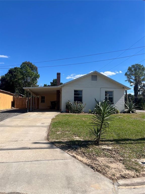 1215 MORIN STREET, Eustis, FL 32726
