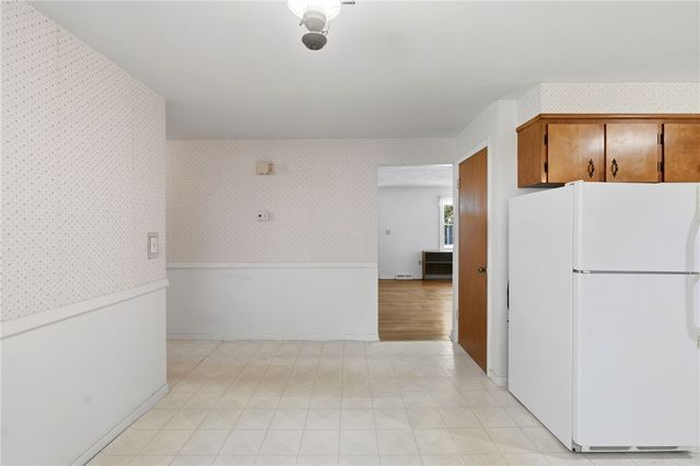5 Lee Drive, Warren, RI 02885