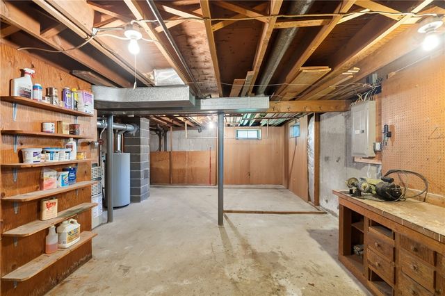 5 Lee Drive, Warren, RI 02885