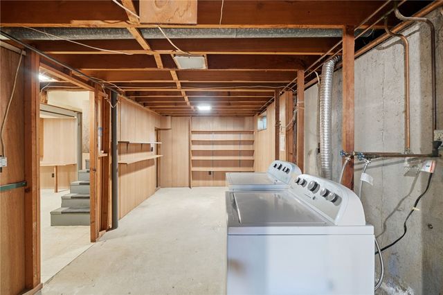 5 Lee Drive, Warren, RI 02885