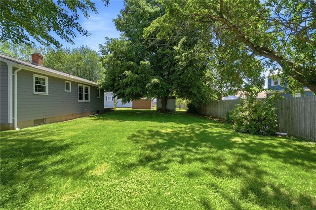 5 Lee Drive, Warren, RI 02885