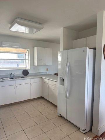 3330 Hinano Street A, Honolulu, HI 96815