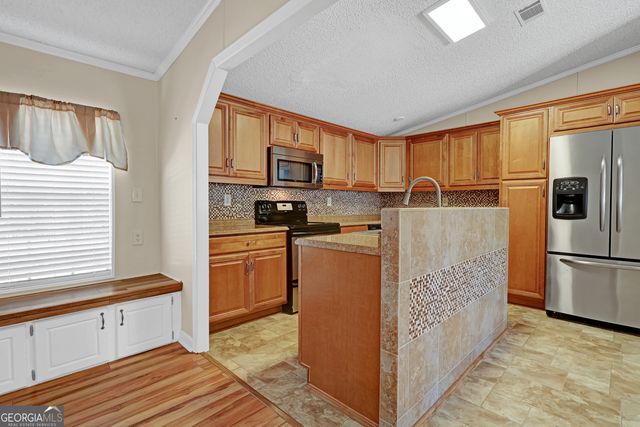 105 David Road, Hampton, GA 30228