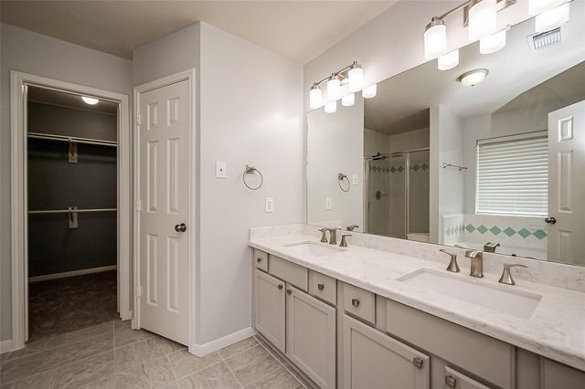 2802 Burgess Hill Court, Pearland, TX 77584