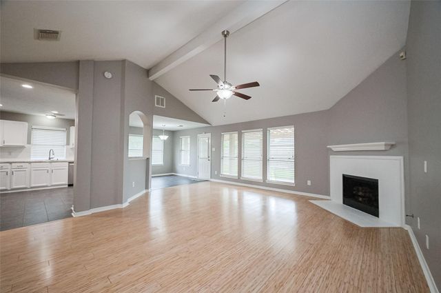 2802 Burgess Hill Court, Pearland, TX 77584