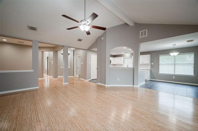 2802 Burgess Hill Court, Pearland, TX 77584