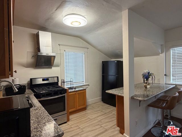 2240 Crenshaw Boulevard B, Los Angeles, CA 90016