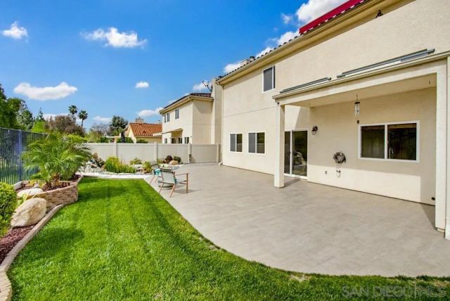 12701 Oak Knoll Rd, Poway, CA 92064