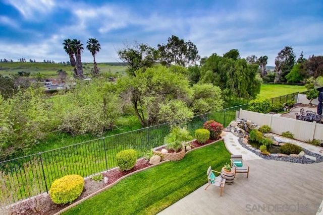 12701 Oak Knoll Rd, Poway, CA 92064
