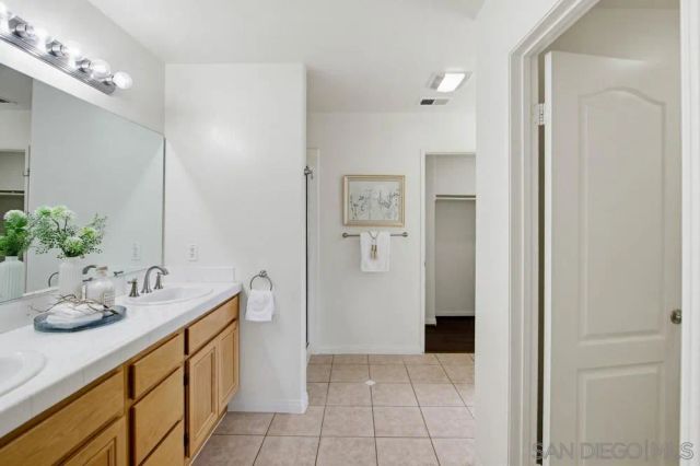 12701 Oak Knoll Rd, Poway, CA 92064