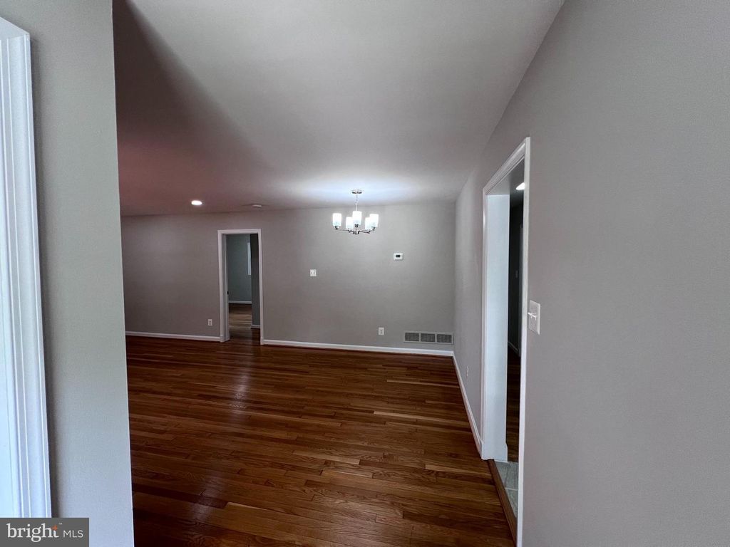 Image 23 of property listing at 8125 MURRAY HILL DR, Fort Washington, MD 20744